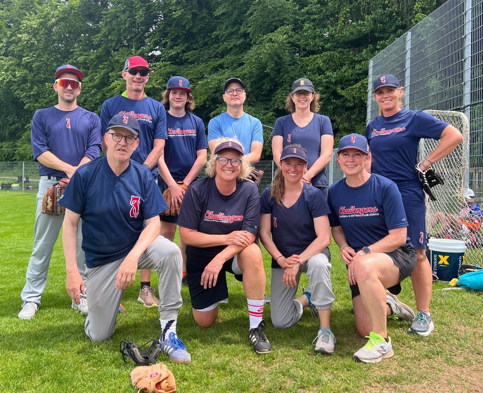 challengers-slowpitch-team-2025.jpg